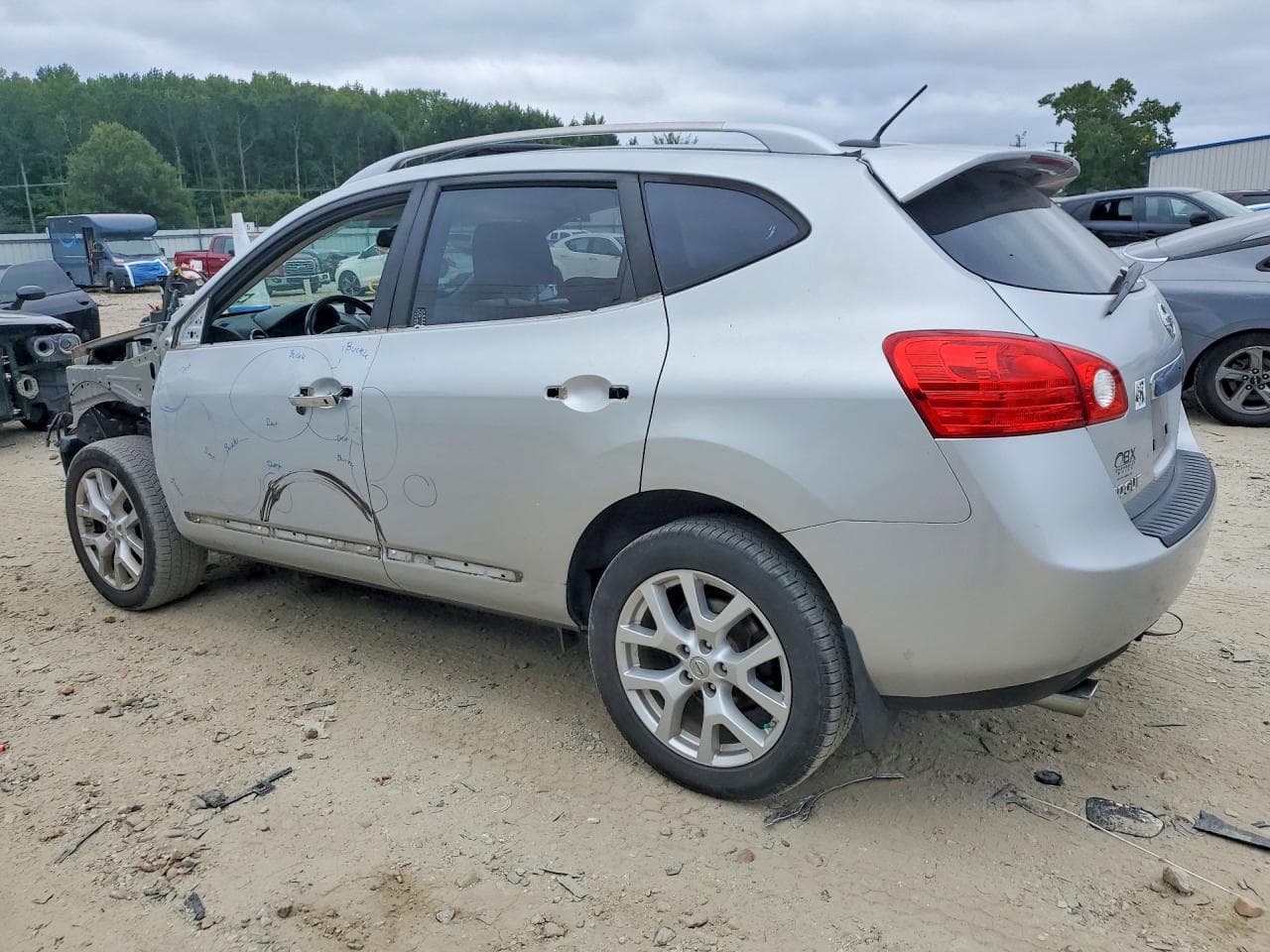2013 Nissan Rogue S - foto 2