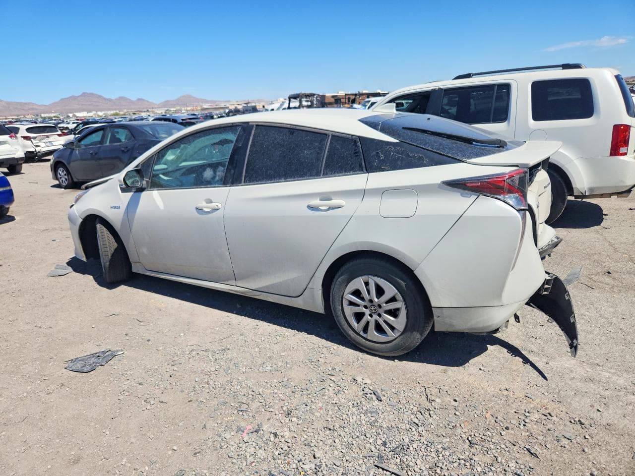 2016 Toyota Prius Two - foto 2