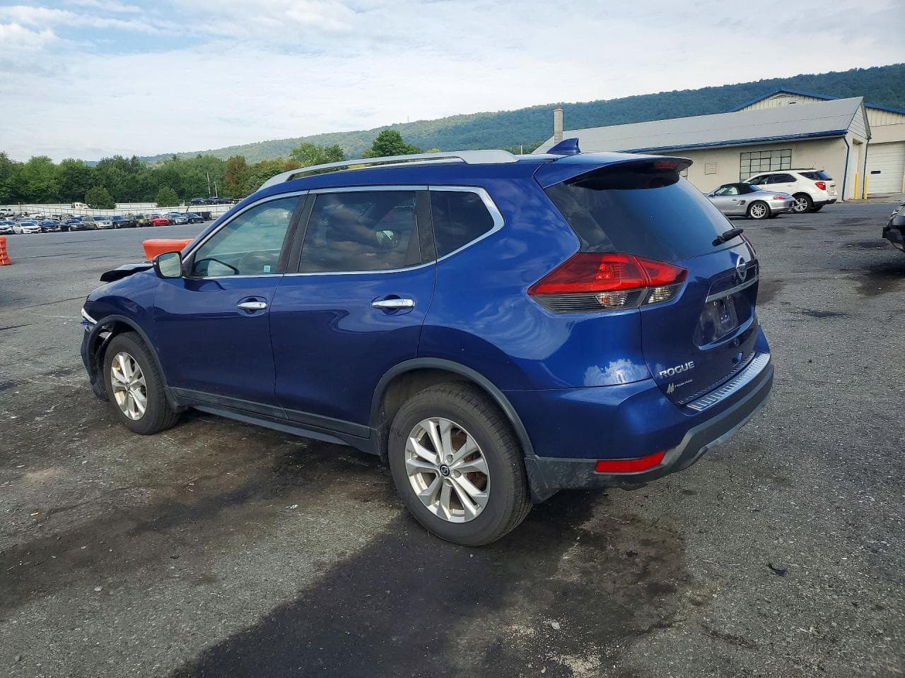 2018 Nissan Rogue S - foto 2