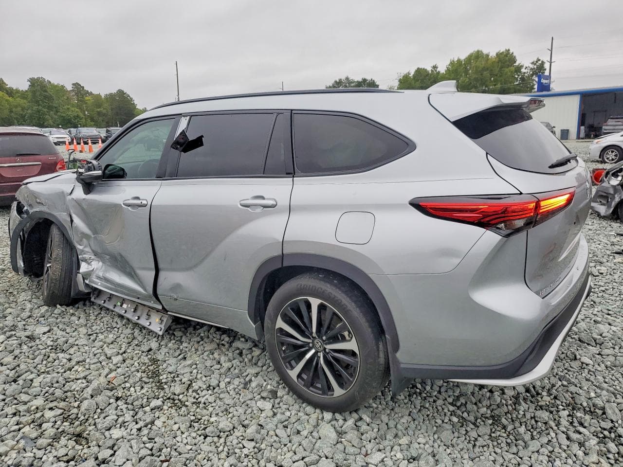 2021 Toyota Highlander Xse - foto 2