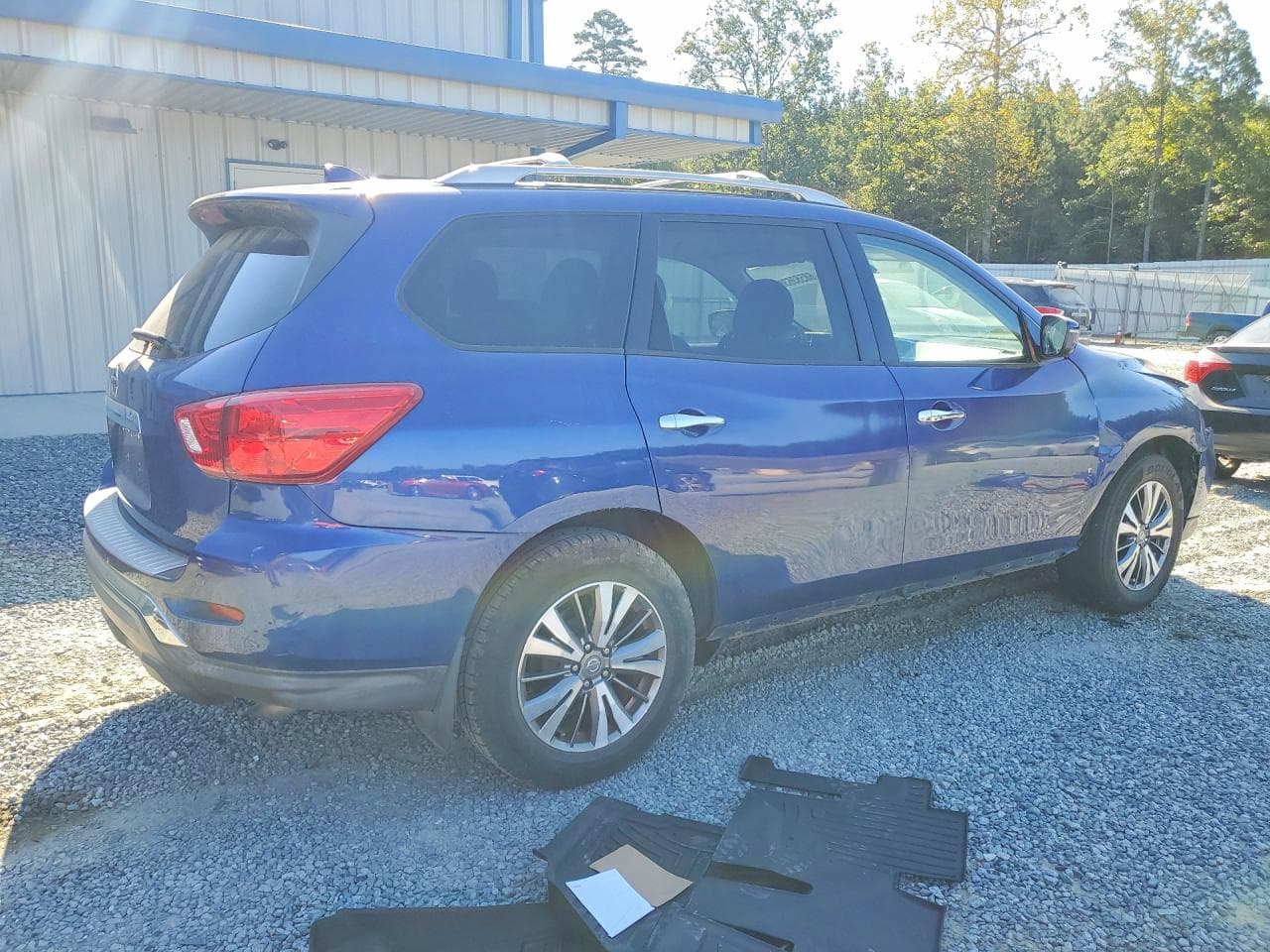 2020 Nissan Pathfinder S - foto 3