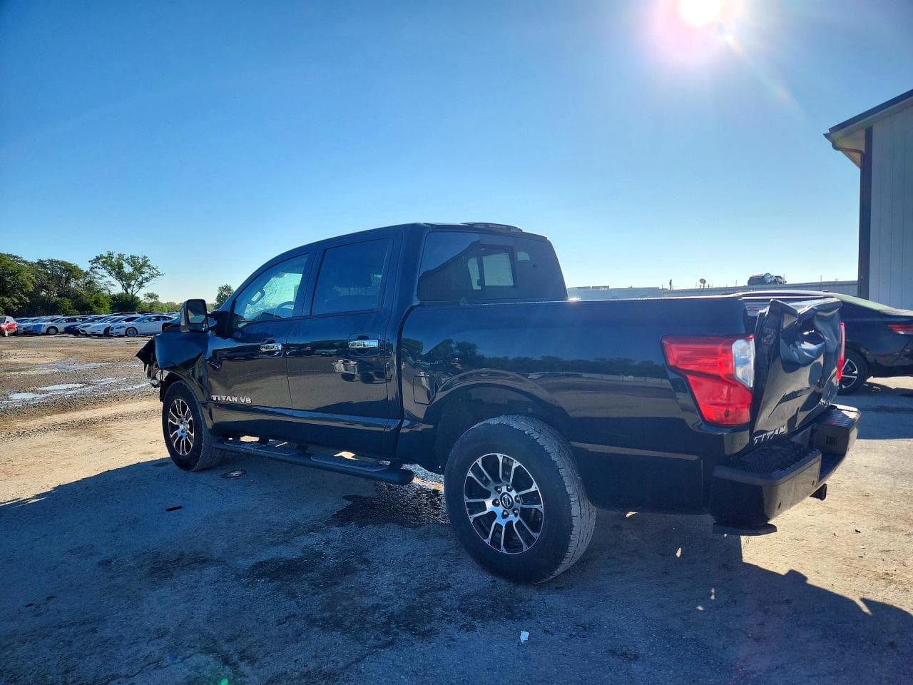 2020 Nissan Titan Sv - foto 2