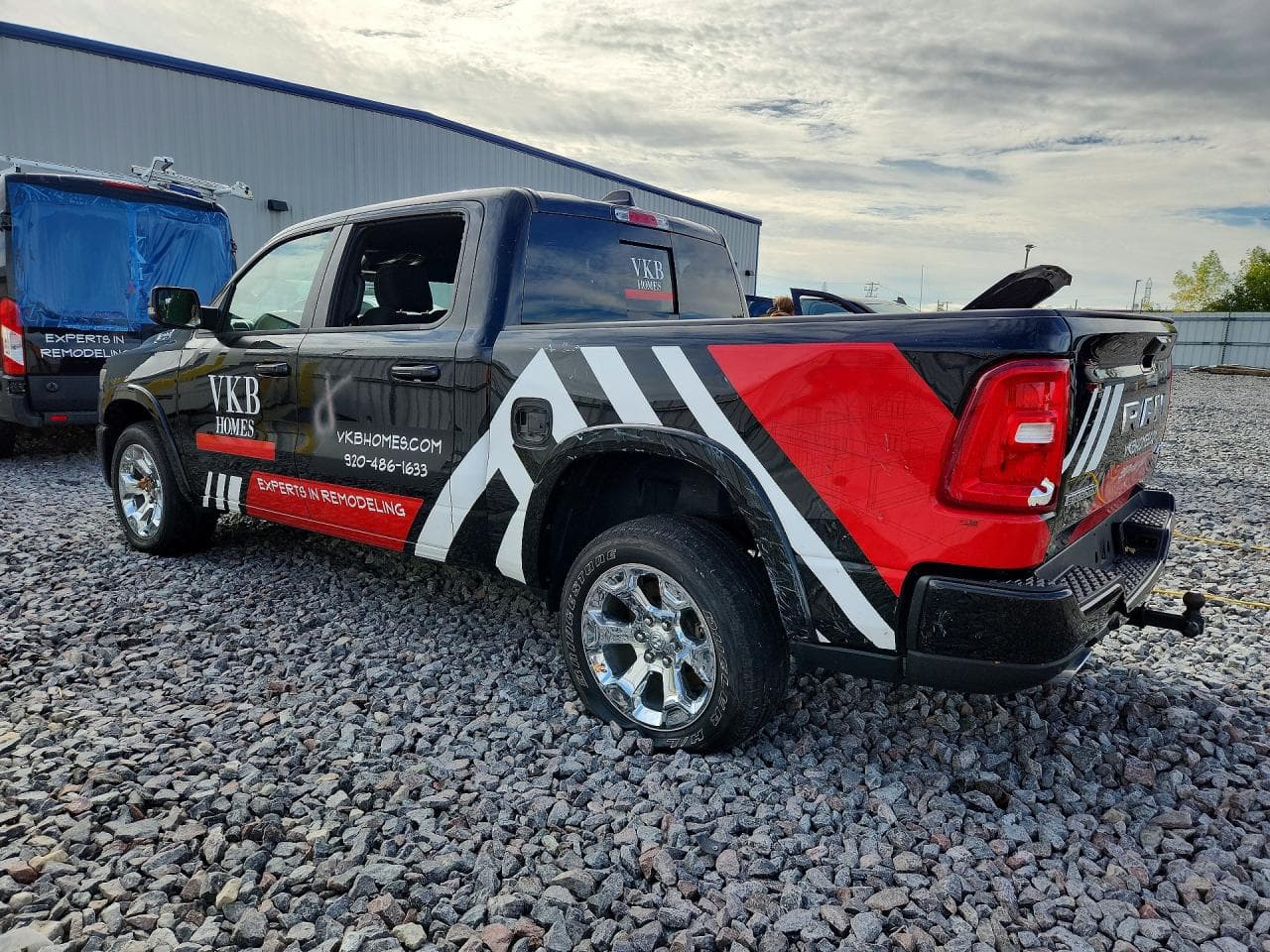 2025 Ram 1500 Big Horn/Lone Star - foto 2