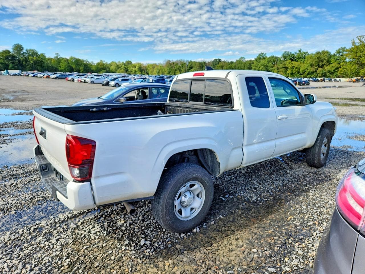 2023 Toyota Tacoma Sr - foto 3