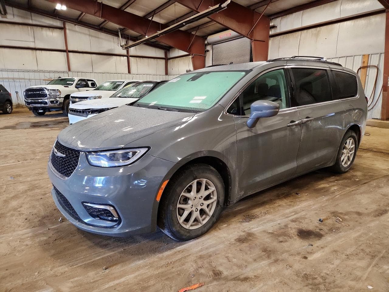 Chrysler Pacifica 2022 z USA