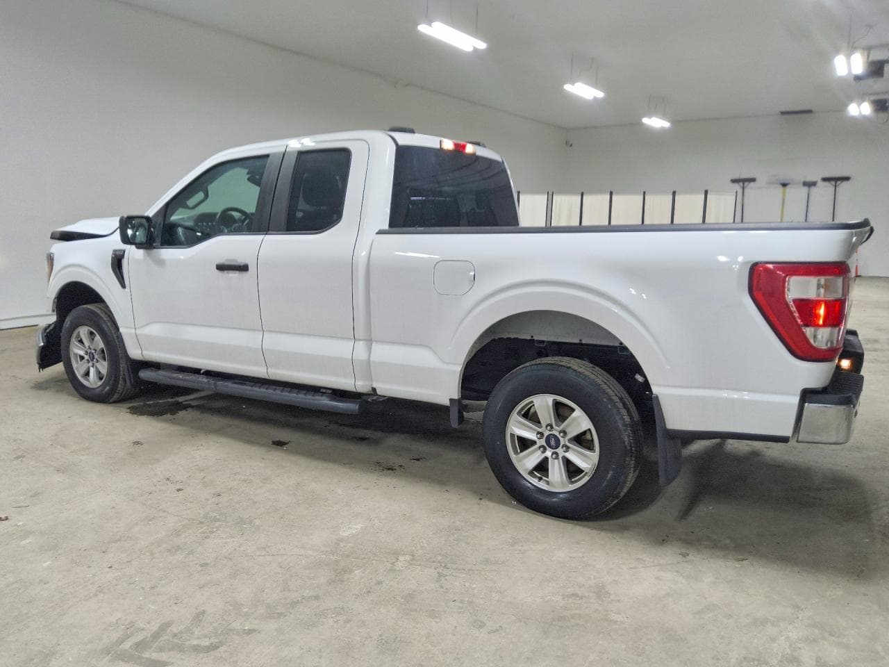 2023 Ford F150 Super Cab - foto 2