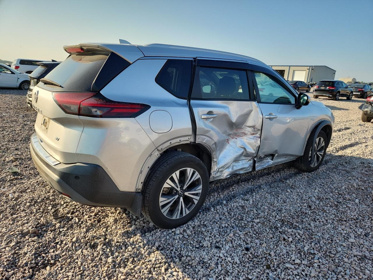 2023 Nissan Rogue Sv - foto 3