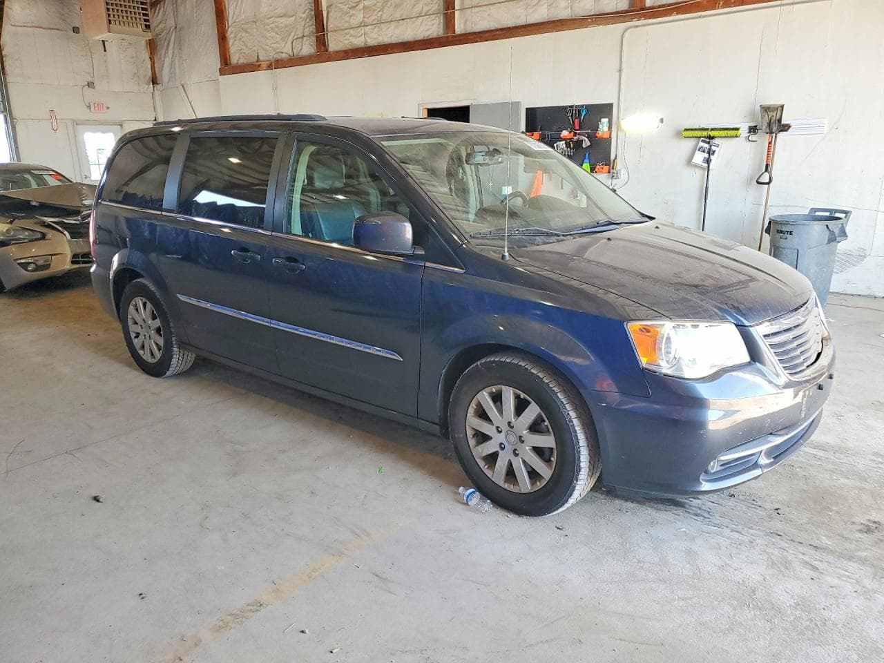 2014 Chrysler Town & Country Touring - foto 4