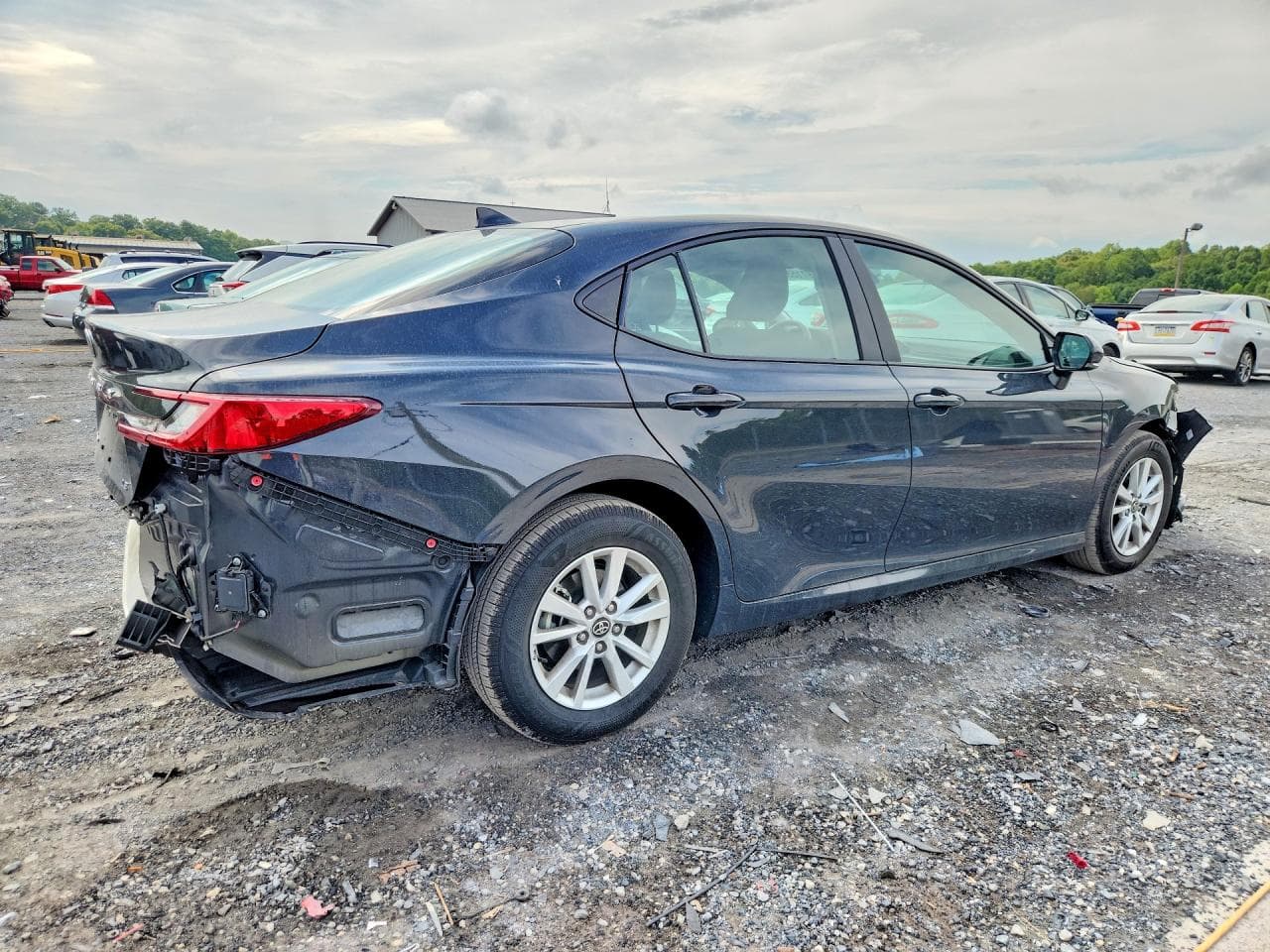 2026 Toyota Camry Le - foto 3