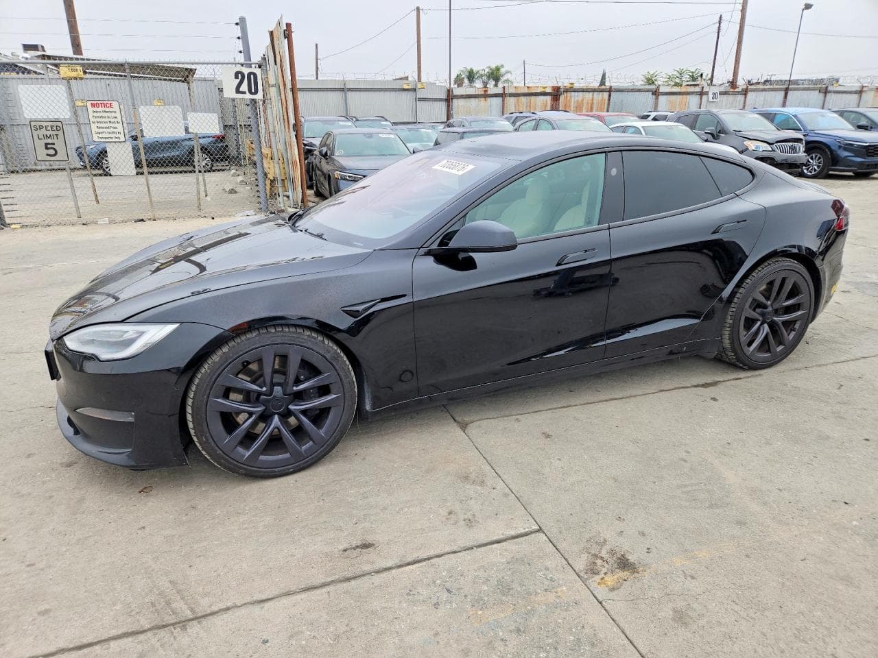 Tesla Model S 2021 z USA