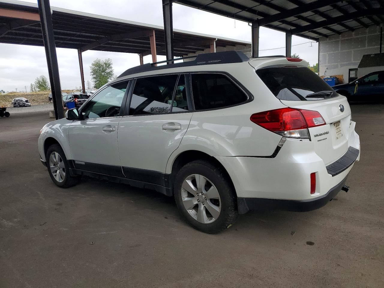 2012 Subaru Outback 3.6R Premium - foto 2