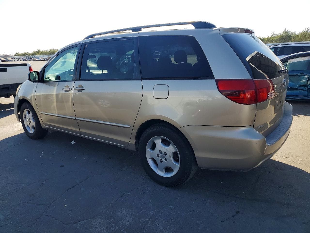 2005 Toyota Sienna Le 8 Passenger - foto 2
