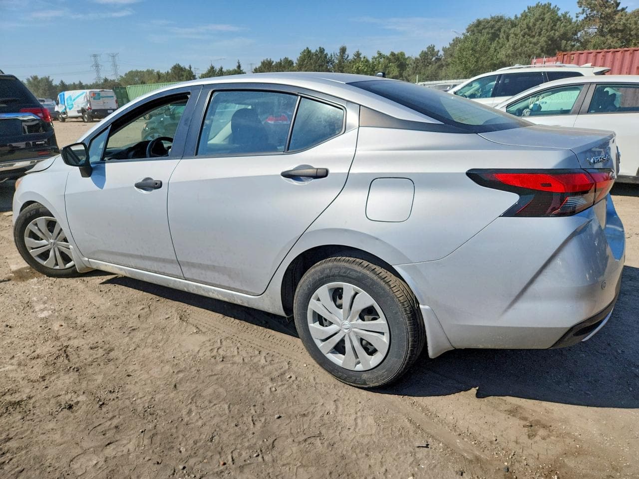 2020 Nissan Versa S - foto 2