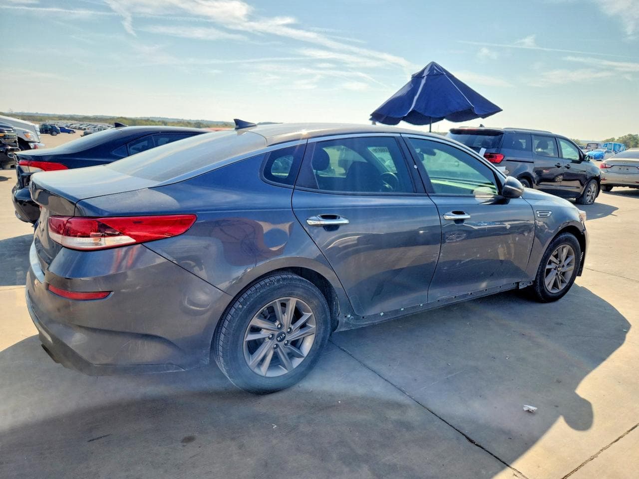 2020 Kia Optima Lx - foto 3