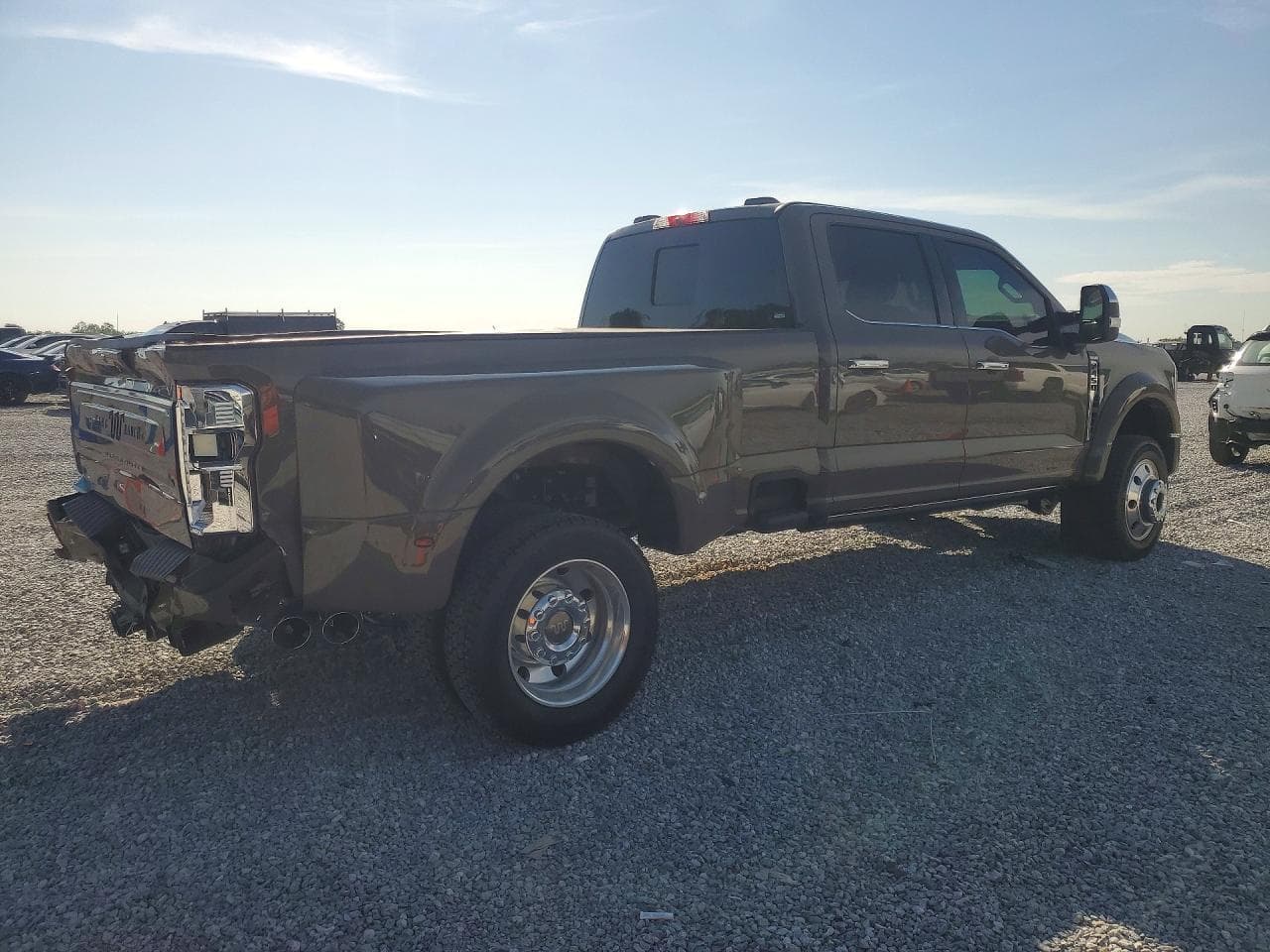 2026 Ford F450 Super Duty - foto 3