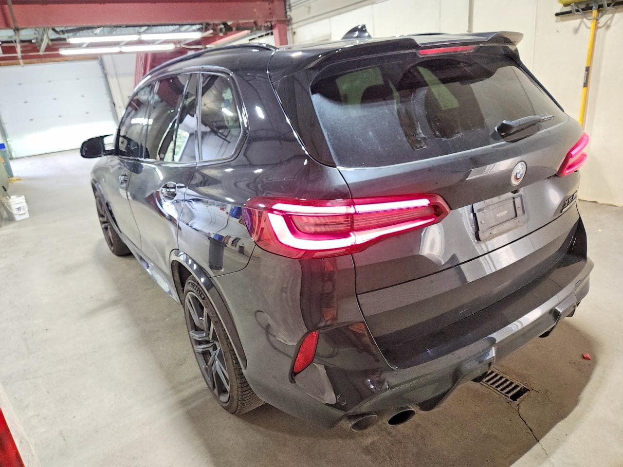 2023 BMW X5 M - foto 2