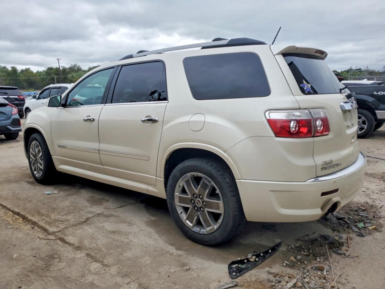 2011 GMC Acadia Denali - foto 2