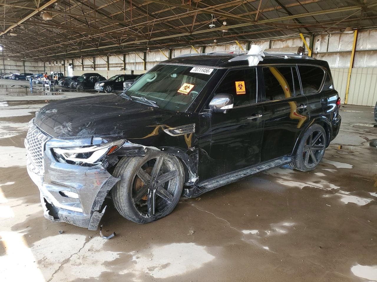 Infiniti QX80 2018 z USA