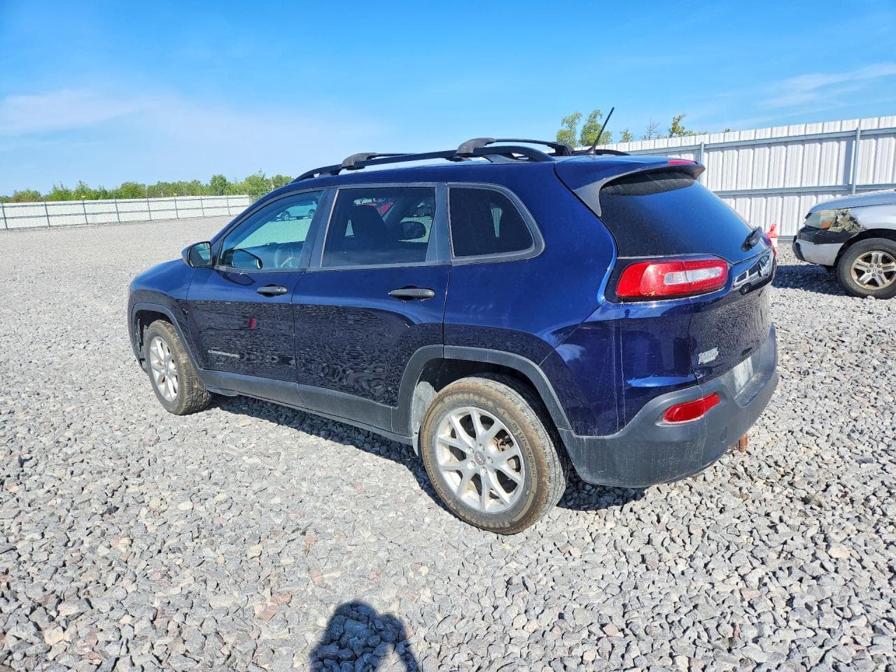 2016 Jeep Cherokee Sport - foto 2