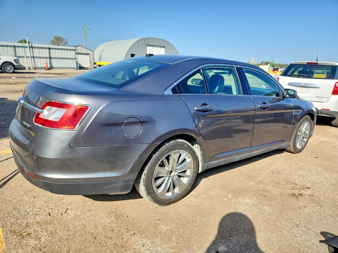 2011 Ford Taurus Limited - foto 3