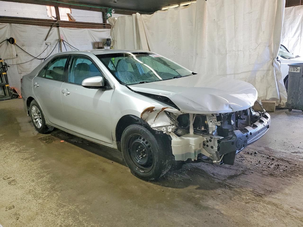 2013 Toyota Camry Le - foto 4