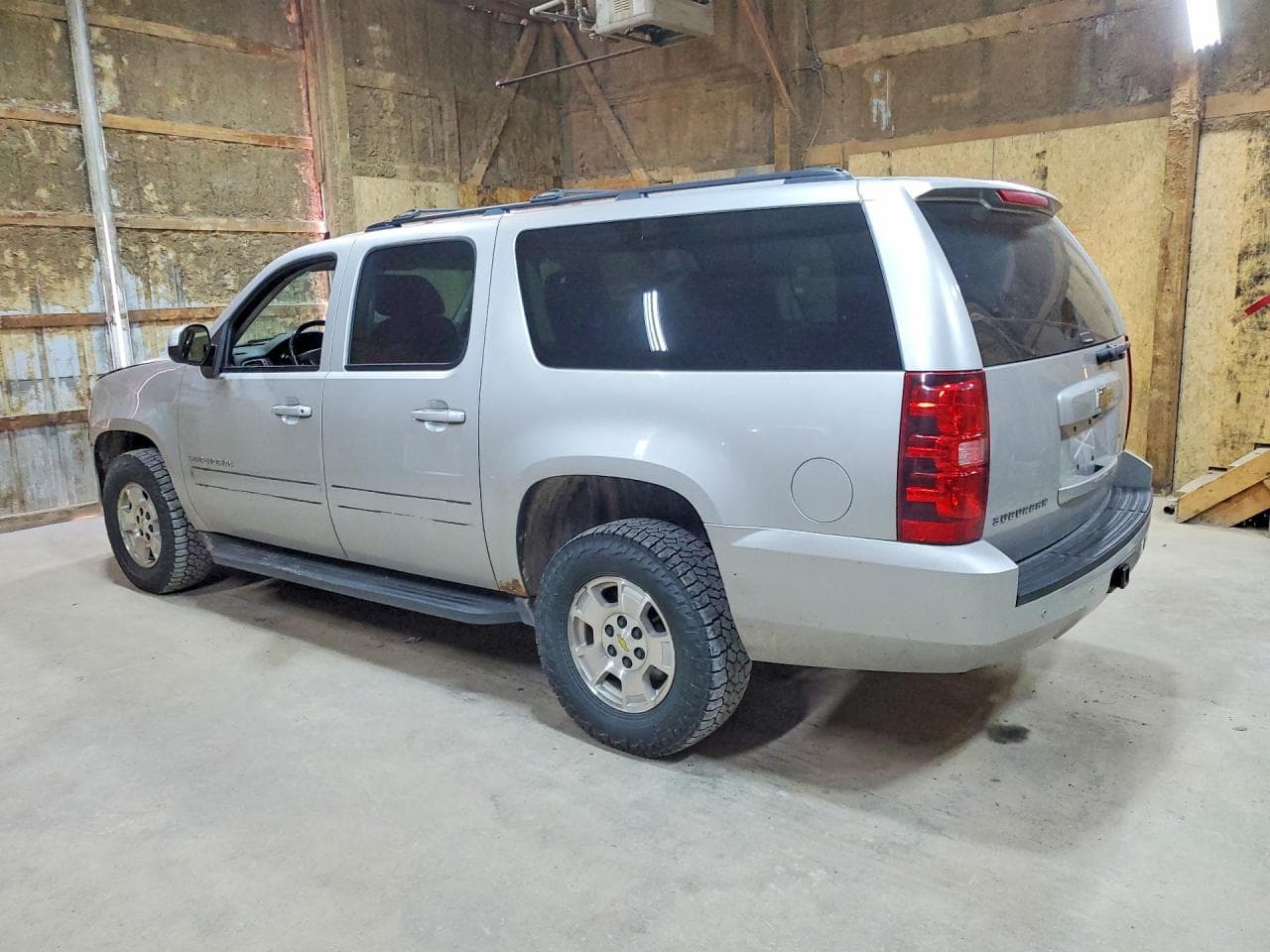 2011 Chevrolet Suburban K1500 Ls - foto 2