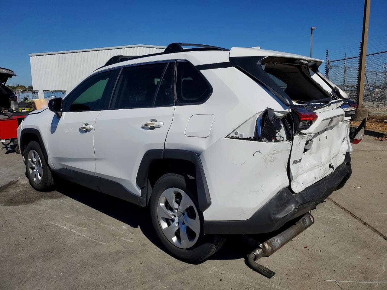 2019 Toyota Rav4 Le - foto 2