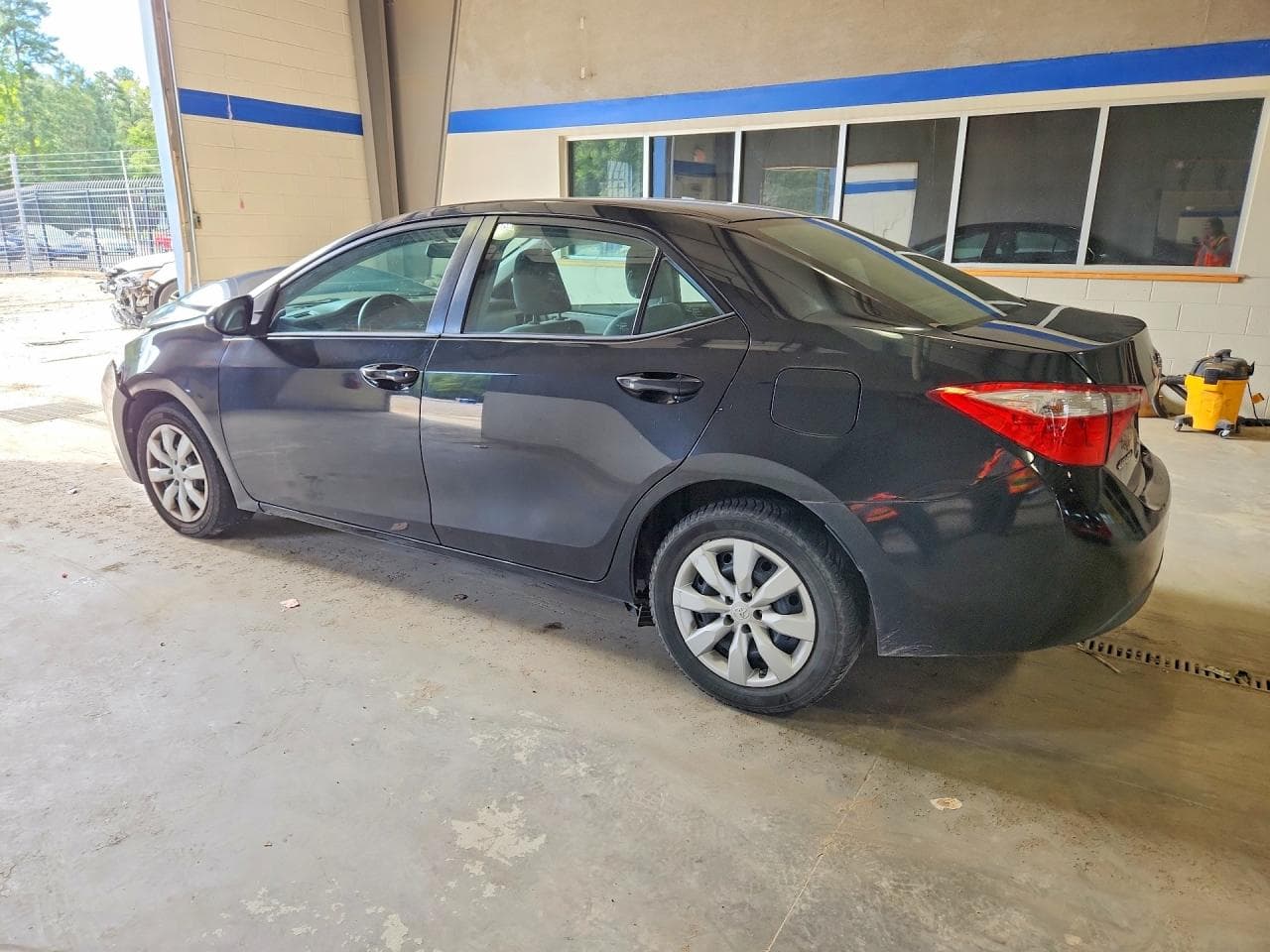 2015 Toyota Corolla Le - foto 2