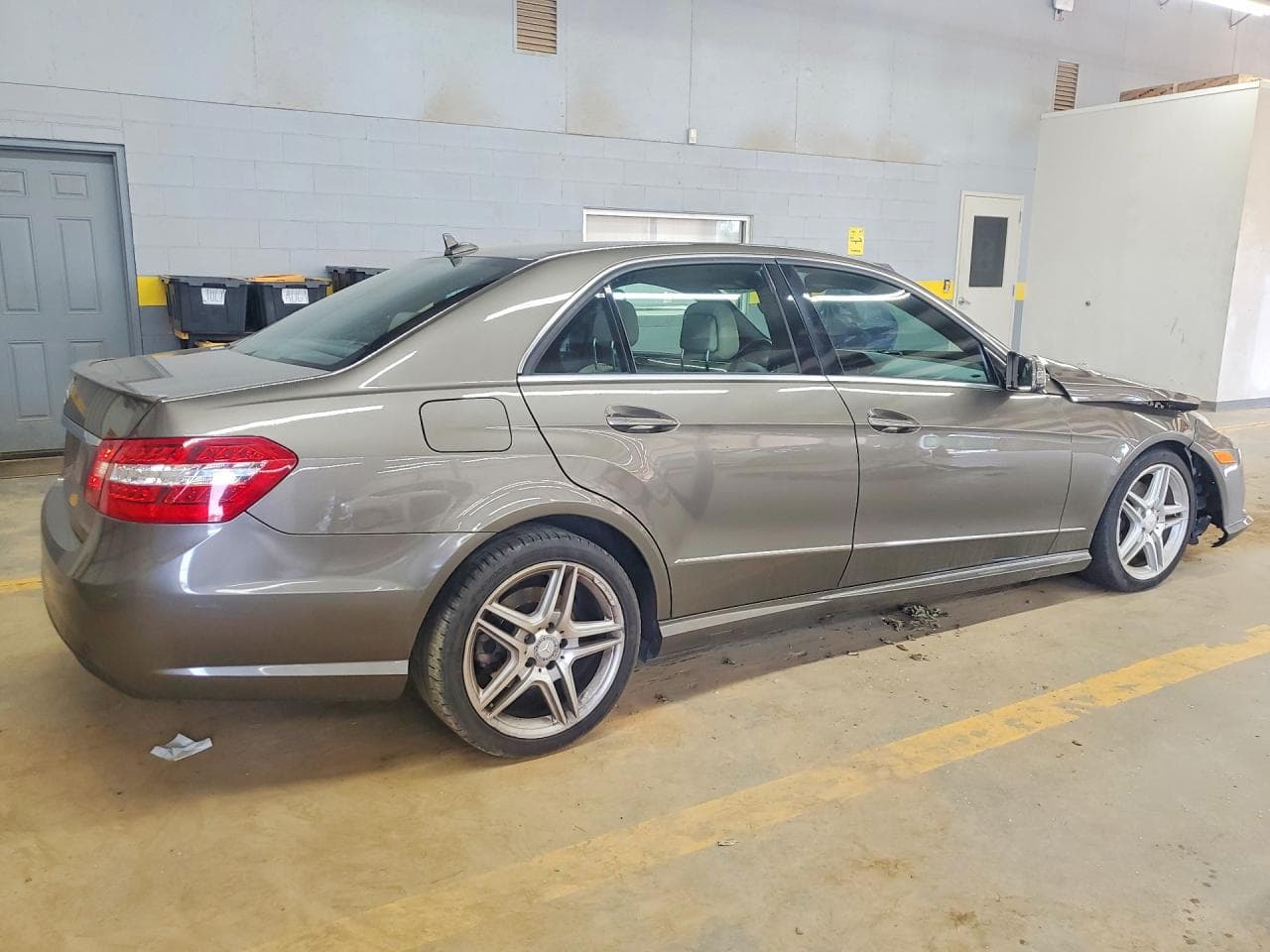 2011 Mercedes-Benz E 350 - foto 3