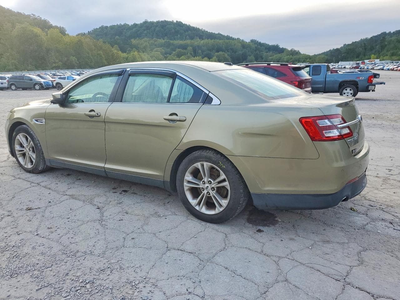 2013 Ford Taurus Sel - foto 2
