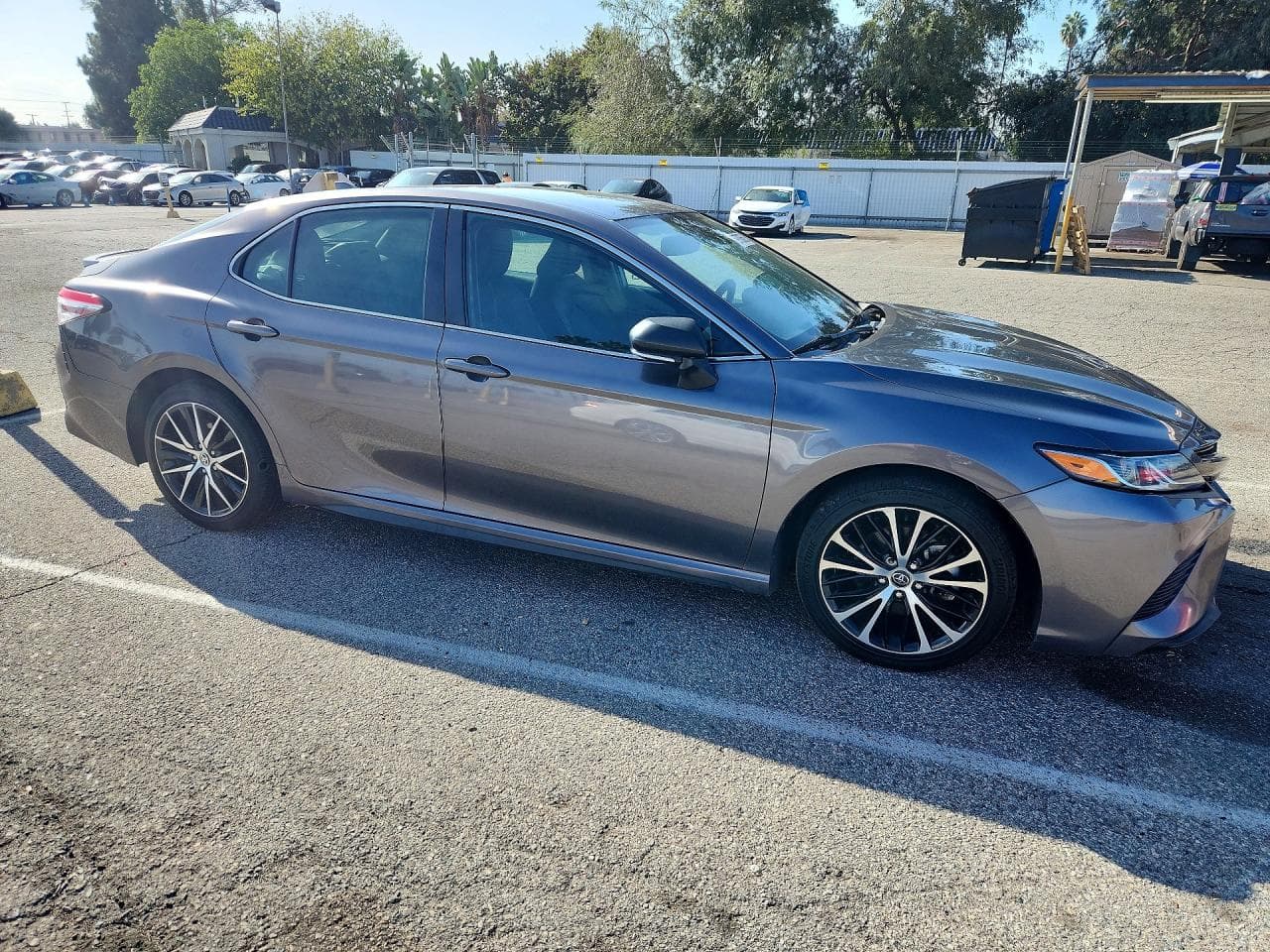 2020 Toyota Camry Se - foto 4