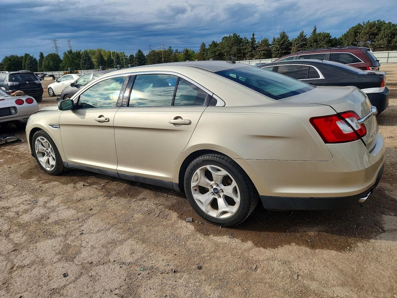 2010 Ford Taurus Sel - foto 2