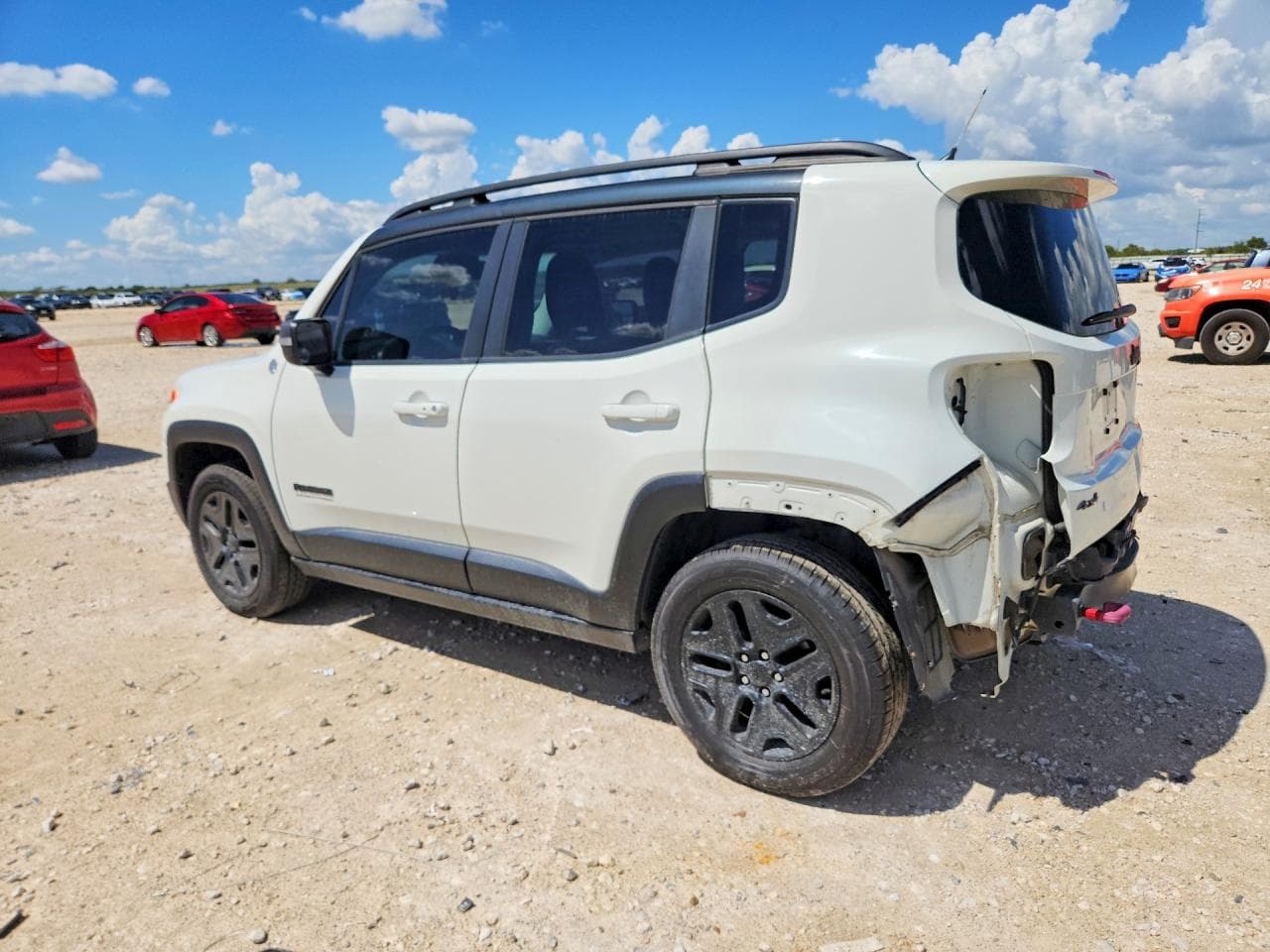 2017 Jeep Renegade Trailhawk - foto 2