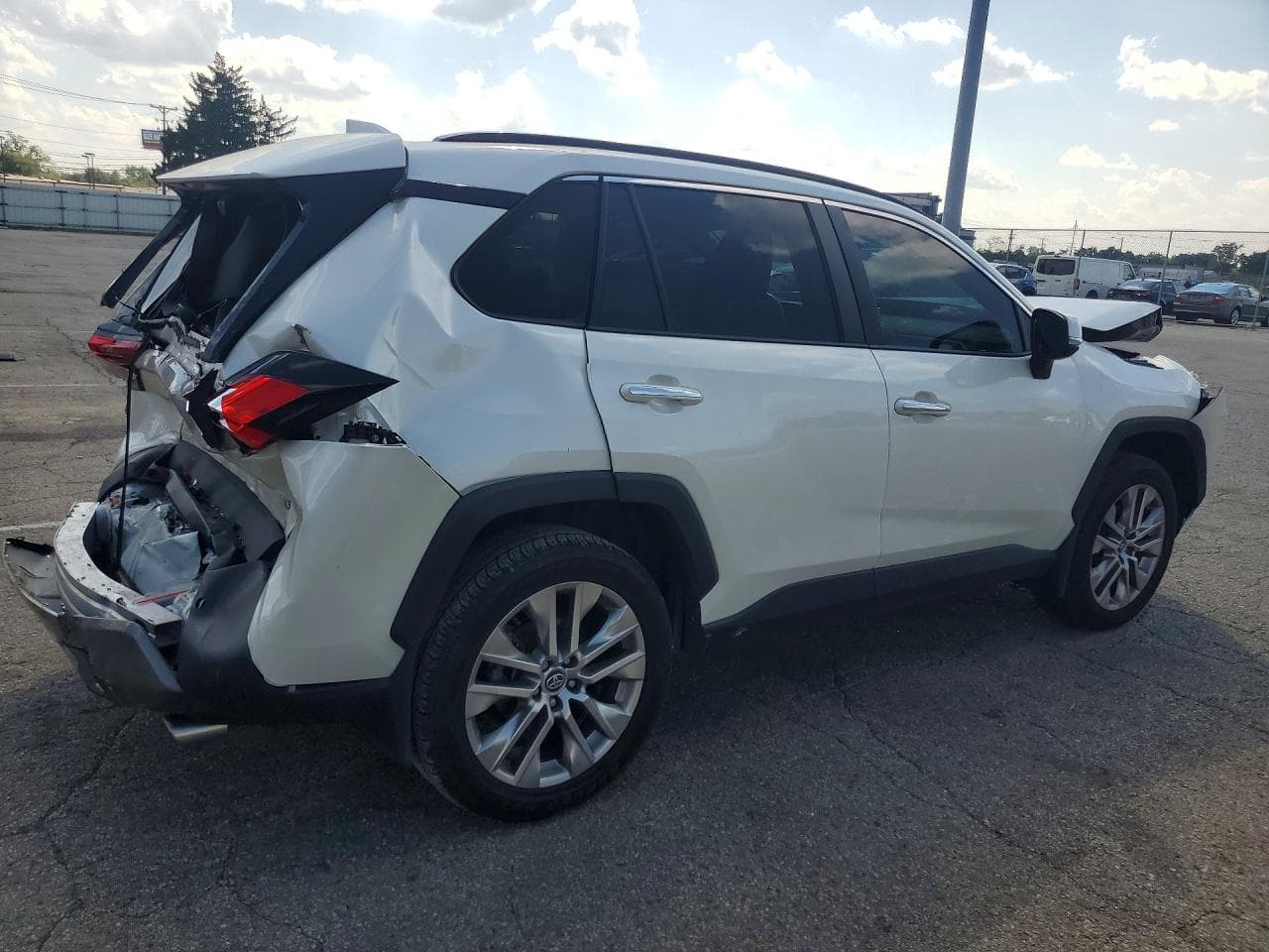 2020 Toyota Rav4 Limited - foto 3