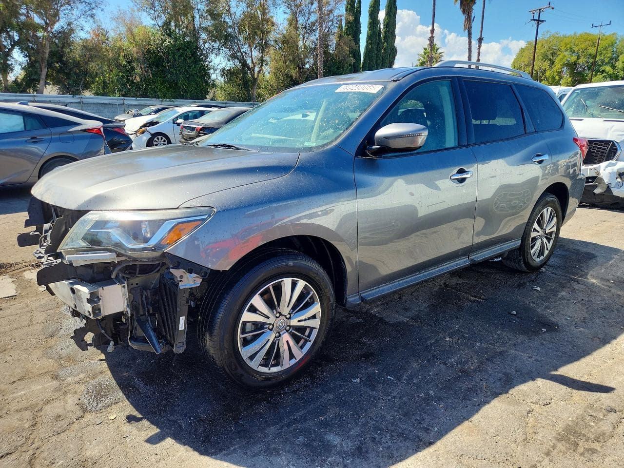 Nissan Pathfinder 2020 z USA