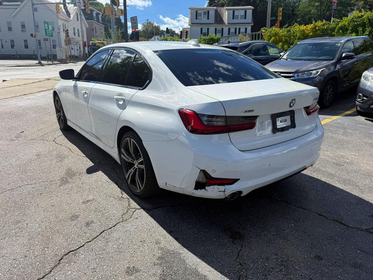 2022 BMW 330Xi - foto 2