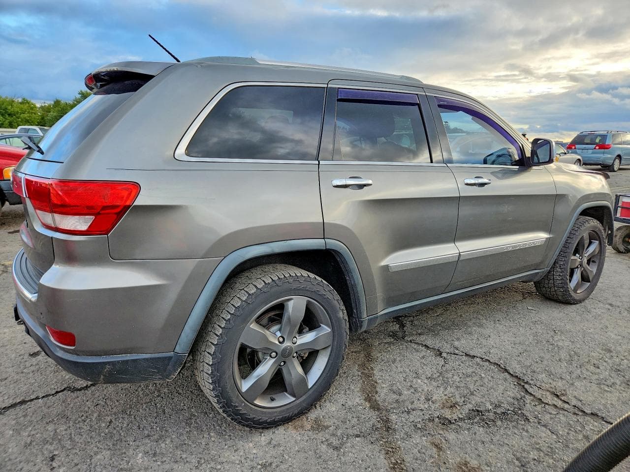 2012 Jeep Grand Cherokee Overland - foto 3
