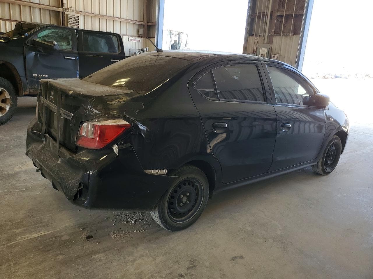 2024 Mitsubishi Mirage G4 Es - foto 3