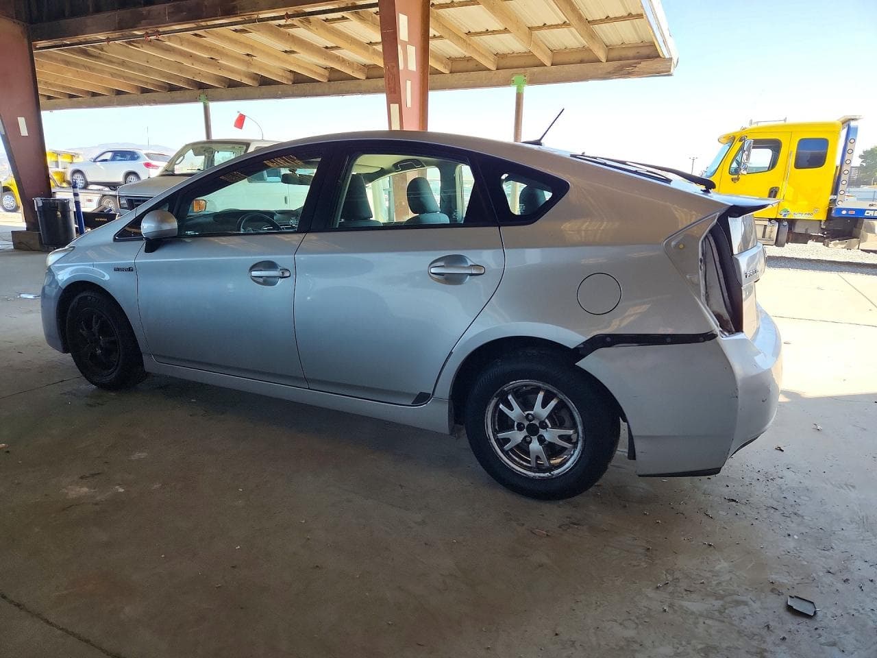 2011 Toyota Prius Three - foto 2
