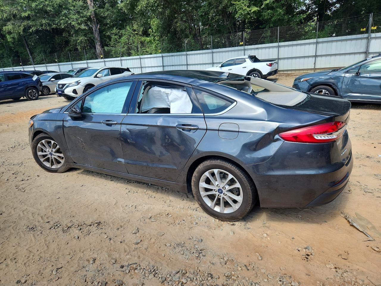 2020 Ford Fusion Se - foto 2