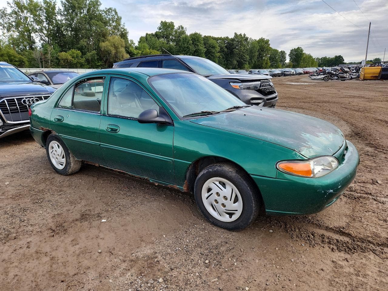 2002 Ford Escort - foto 4