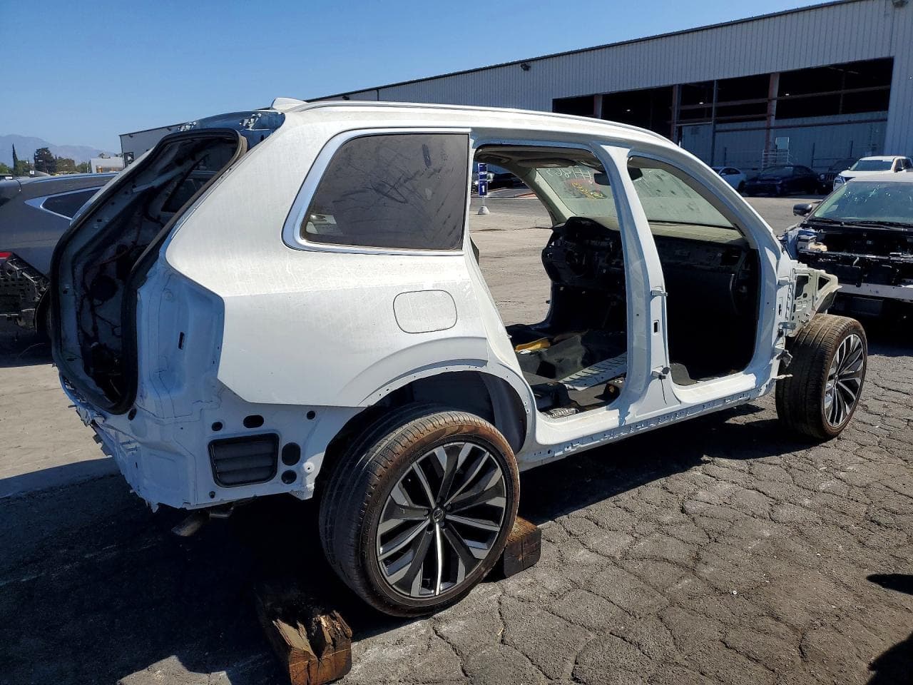 2025 Volvo Xc90 Plus - foto 3