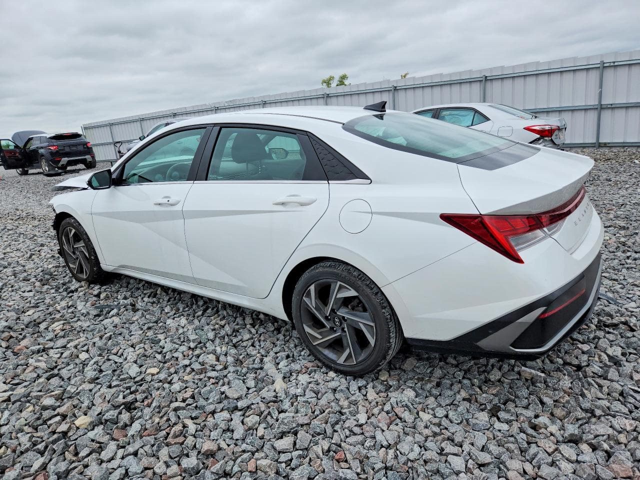 2025 Hyundai Elantra Sel - foto 2