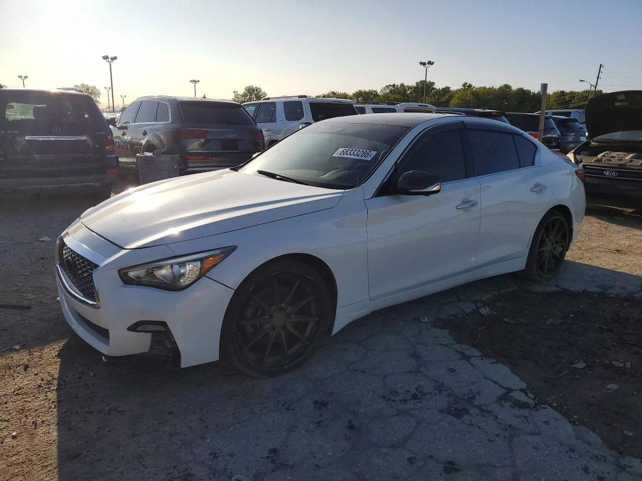 Infiniti Q50 2018 z USA