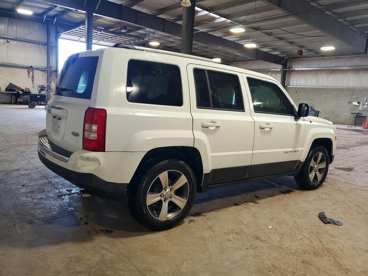 2016 Jeep Patriot Latitude - foto 3