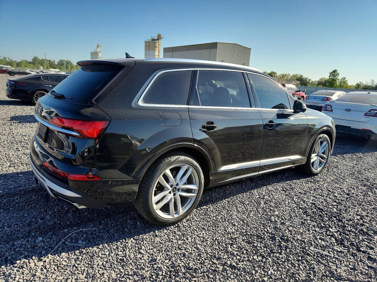 2025 Audi Q7 Premium Plus - foto 3