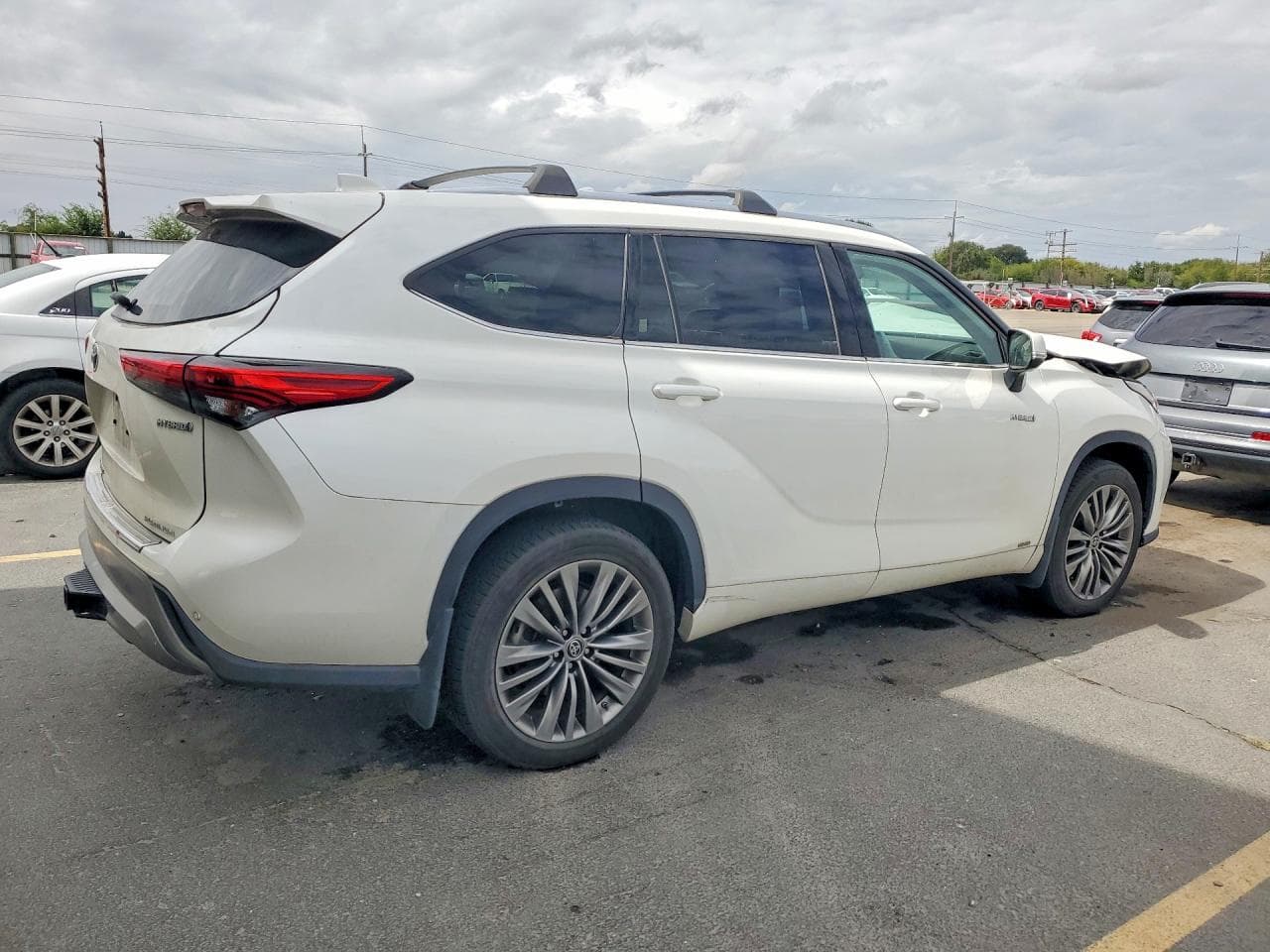 2021 Toyota Highlander Hybrid Platinum - foto 3