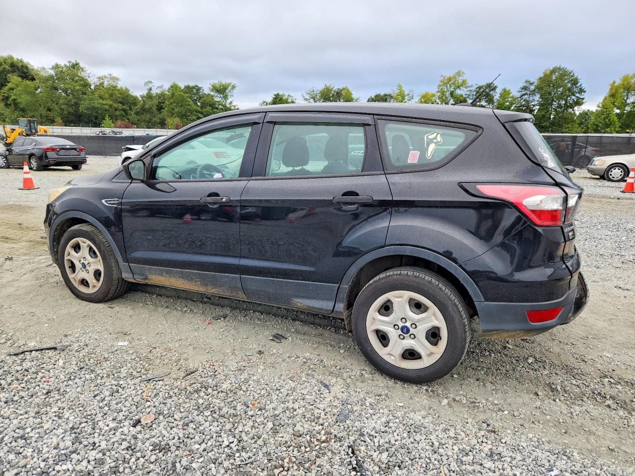 2017 Ford Escape S - foto 2