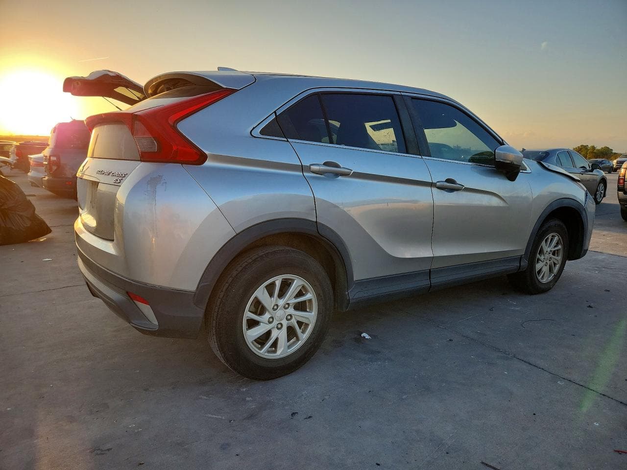 2019 Mitsubishi Eclipse Cross Es - foto 3