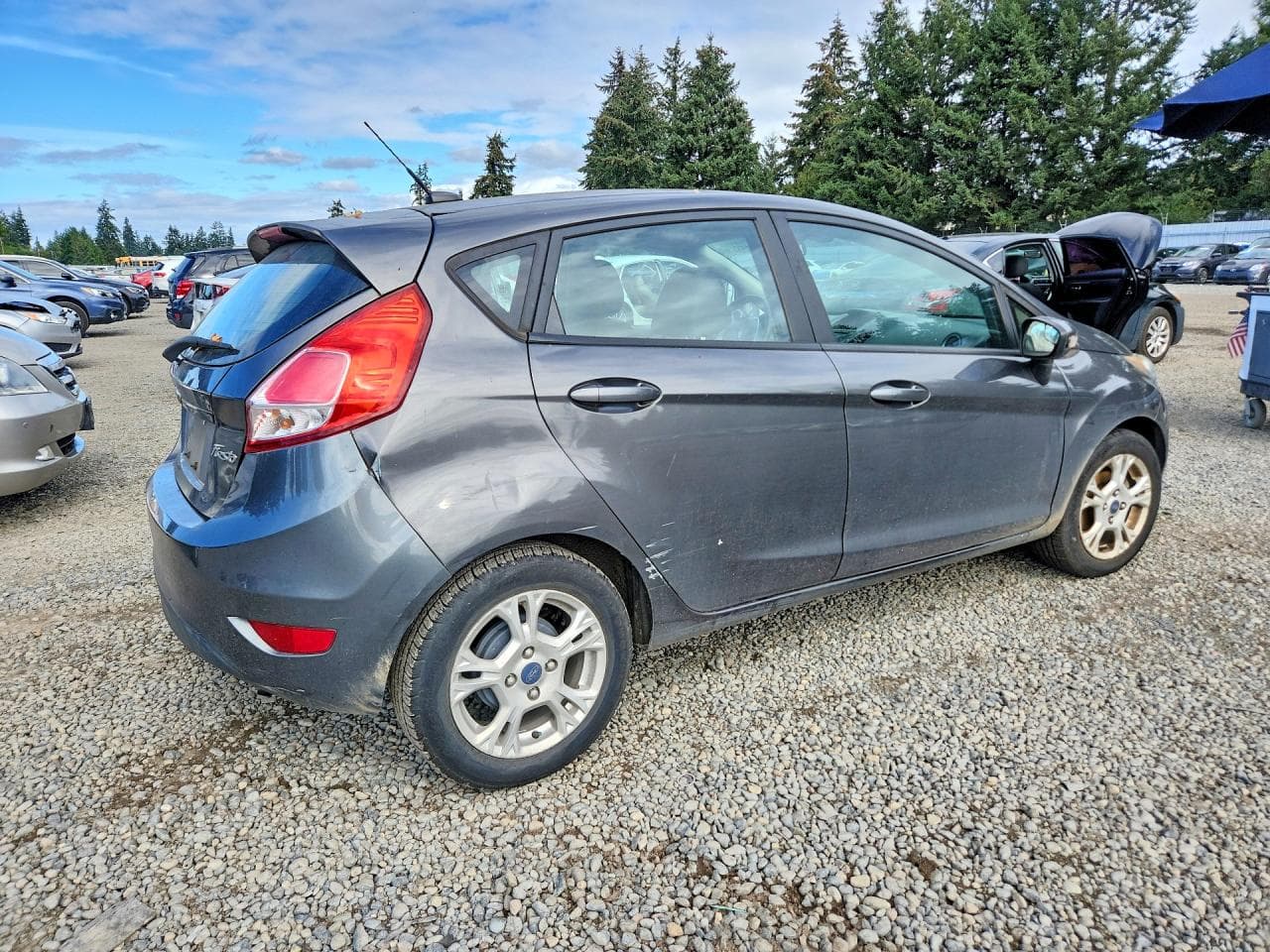 2015 Ford Fiesta Se - foto 3